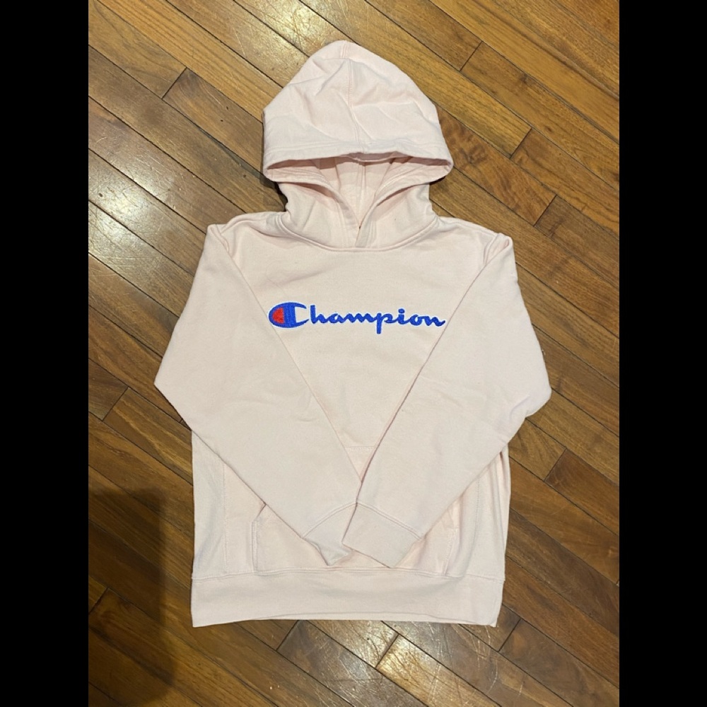 Champion Hoodie IS PINK